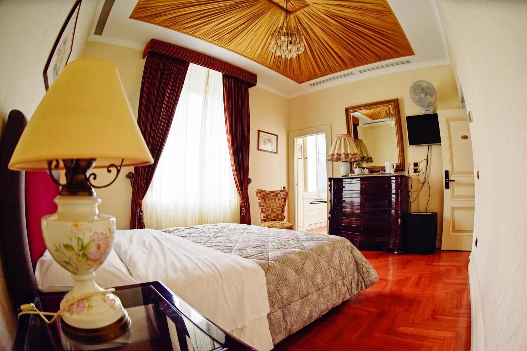 Al Centro Luxury Home 카세르타 외부 사진